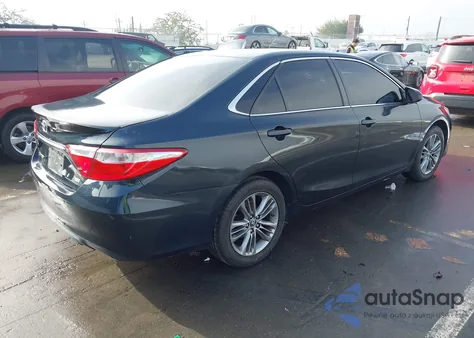 2015 Toyota Camry Se z USA, uszkodzony, nr VIN 4T1BF1FK5FU023518